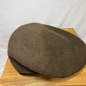 Vintage Kangol brown wool beret size L
